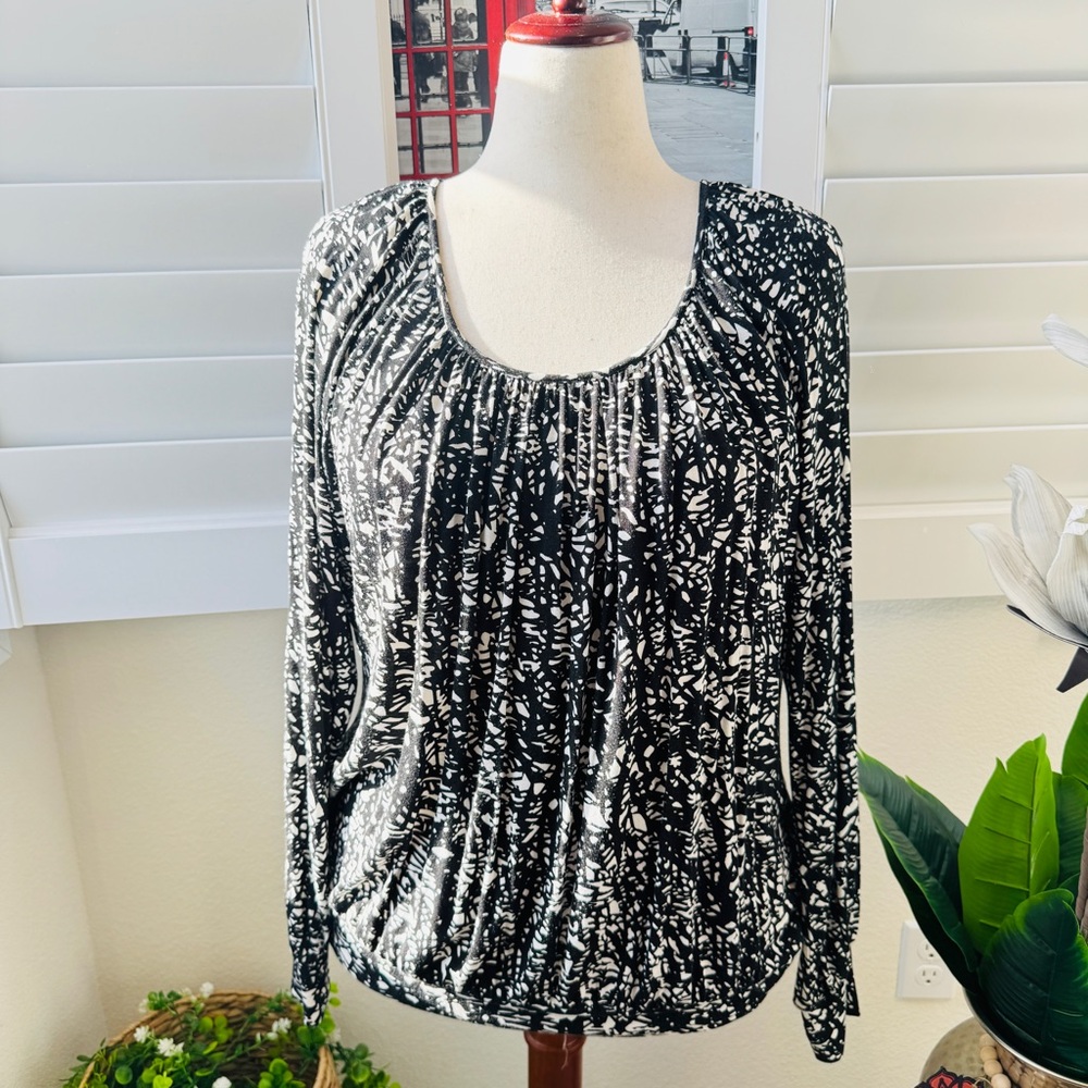 Ellen Tracy Abstract Print Ruched Blouse - Black & White - Size XL